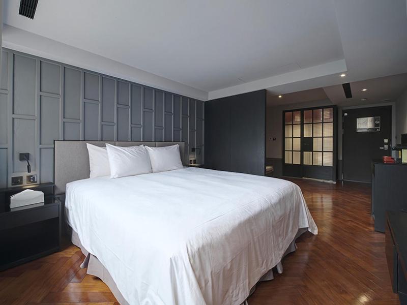 Reddot Hotel Taichung Luaran gambar