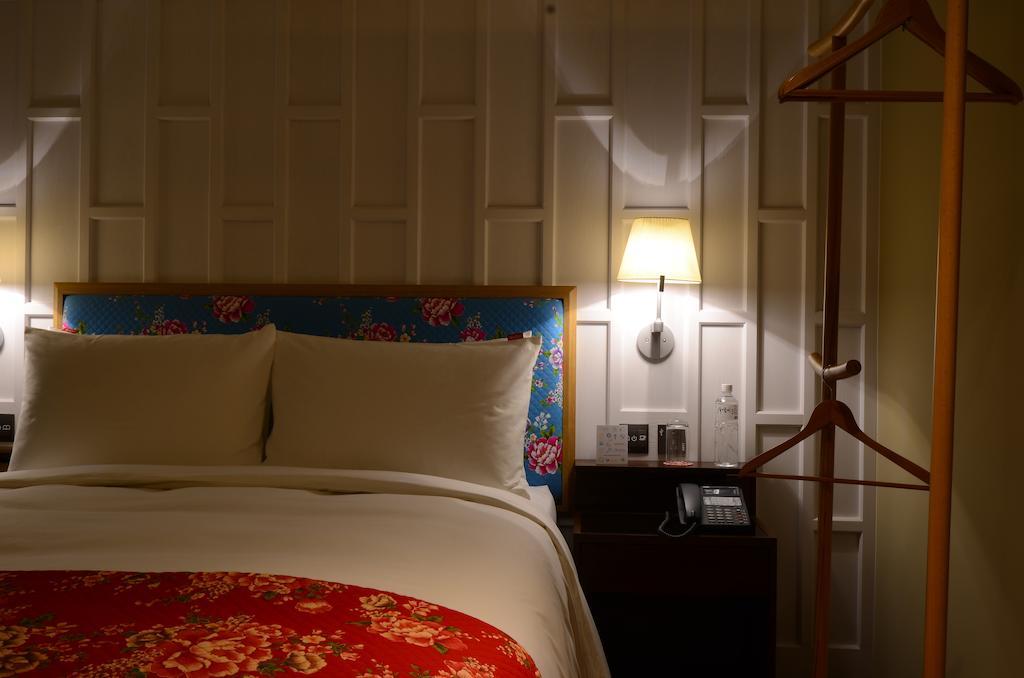 Reddot Hotel Taichung Luaran gambar