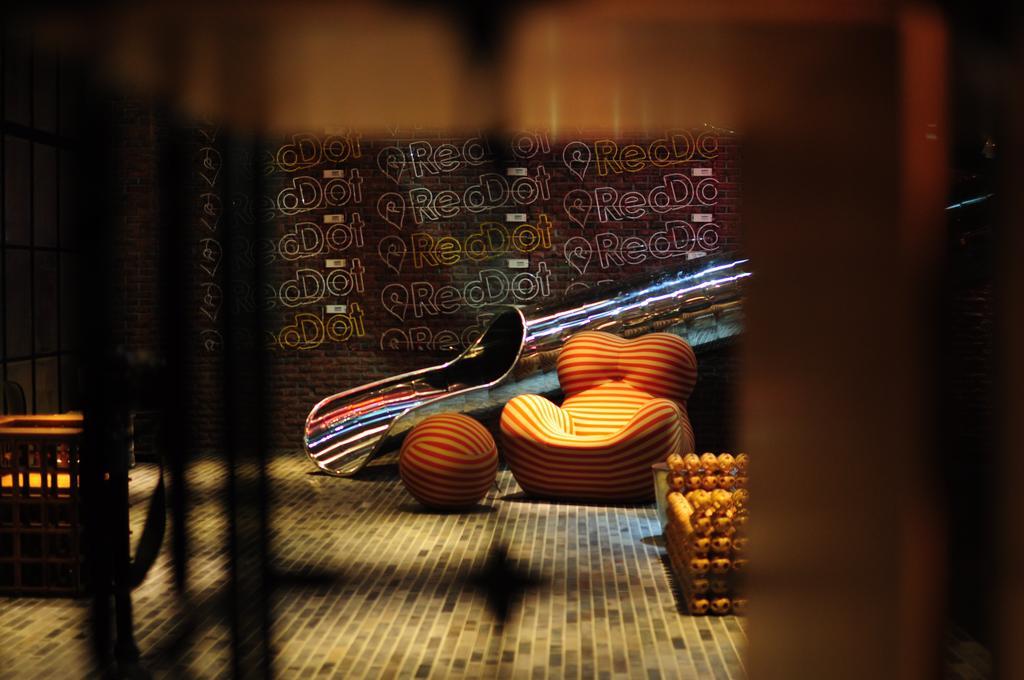 Reddot Hotel Taichung Luaran gambar