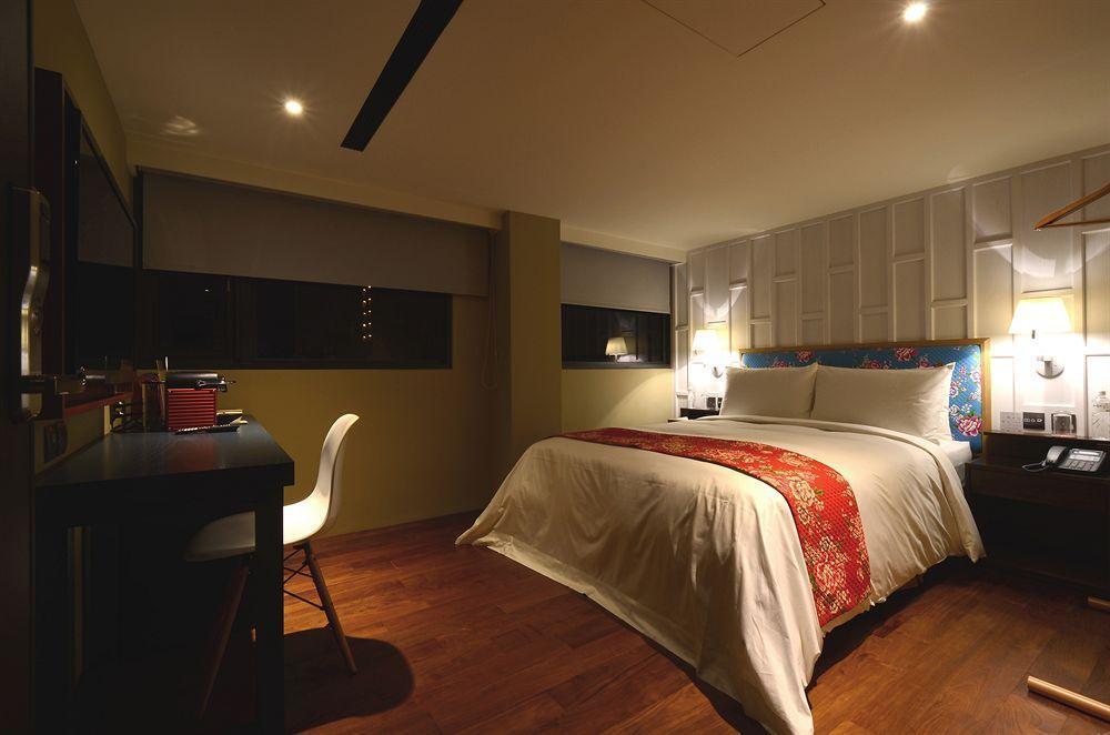 Reddot Hotel Taichung Luaran gambar