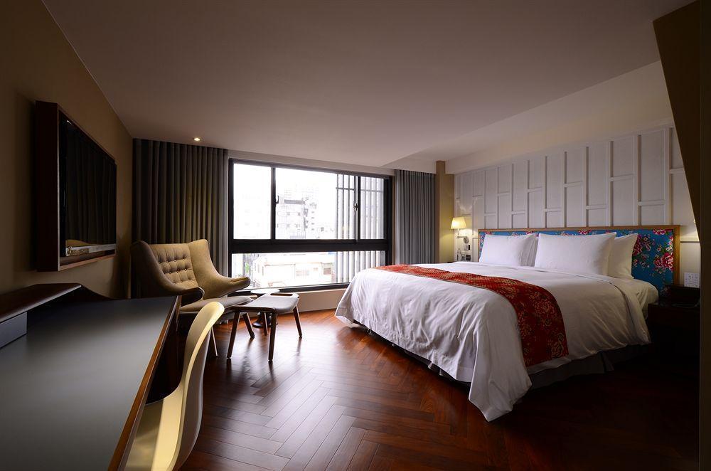 Reddot Hotel Taichung Luaran gambar