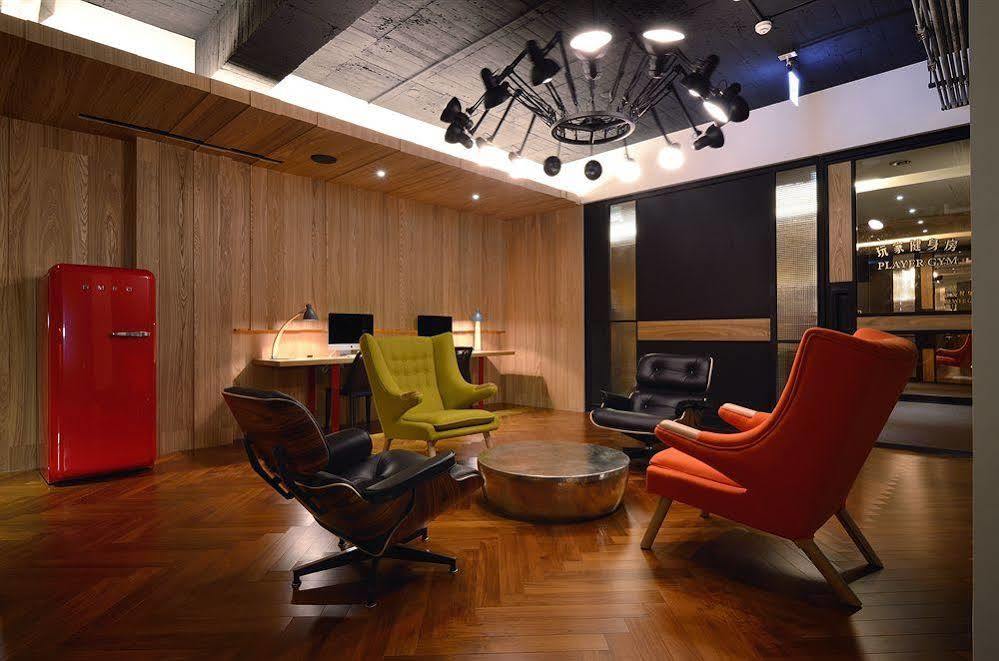Reddot Hotel Taichung Luaran gambar