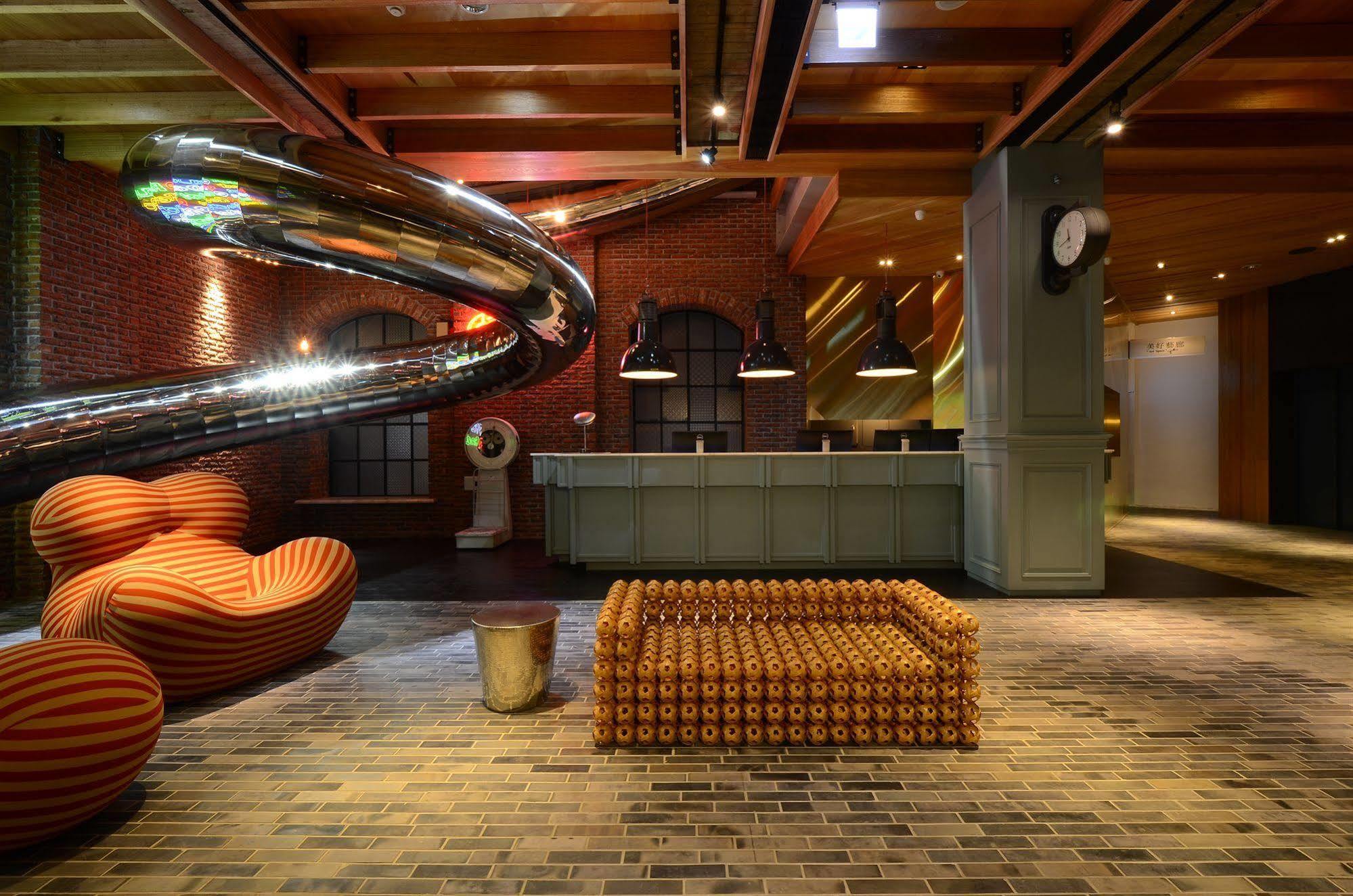 Reddot Hotel Taichung Luaran gambar