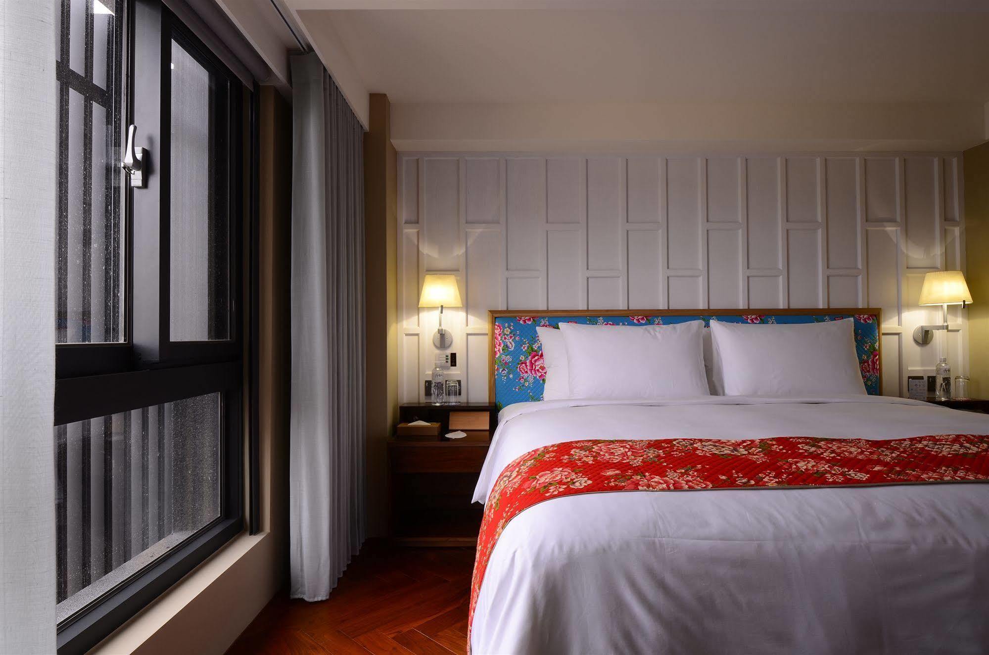 Reddot Hotel Taichung Luaran gambar